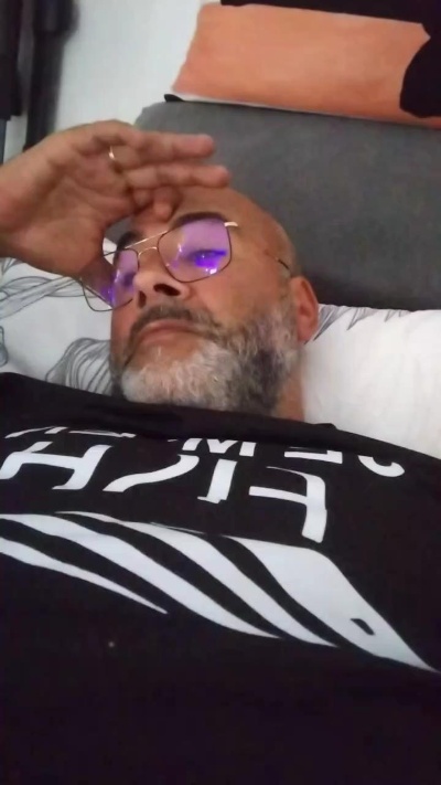 Footjobest60 live cam on Cam4