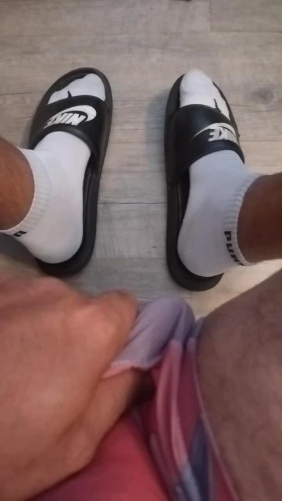 Footjobest60 live cam on Cam4