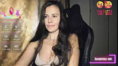 FoundMe live cam on Cam4