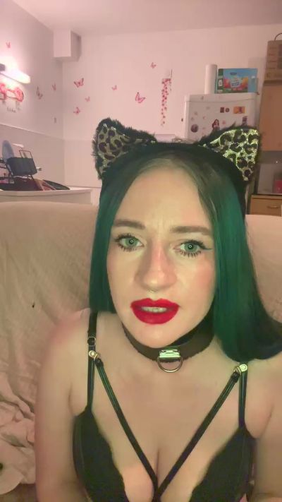 Foxy1997 live cam on Cam4