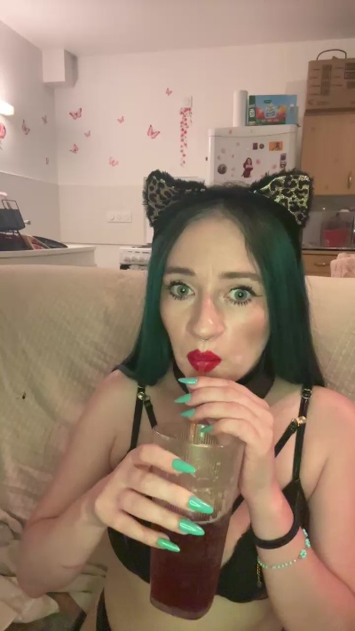 Foxy1997 live cam on Cam4