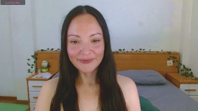 FoxySpanks live cam on Cam4