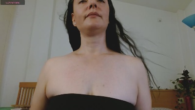FoxySpanks live cam on Cam4