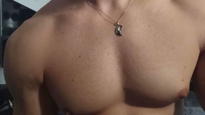 Frabroker live cam on Cam4