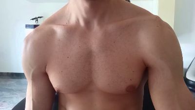 Frabroker live cam on Cam4