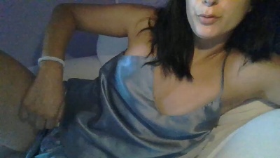 Fragolina_21 live cam on Cam4