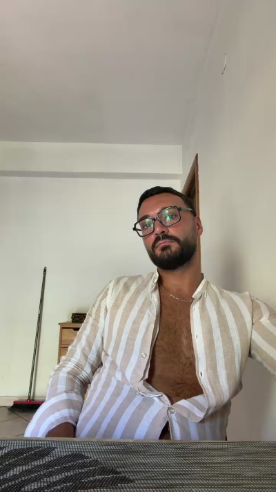 Fraism live cam on Cam4