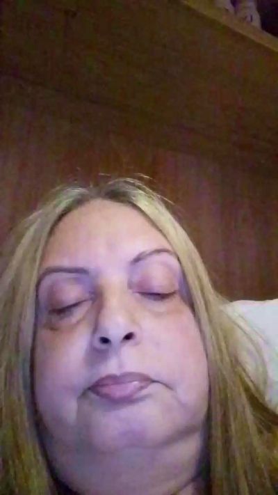 Franca live cam on Cam4