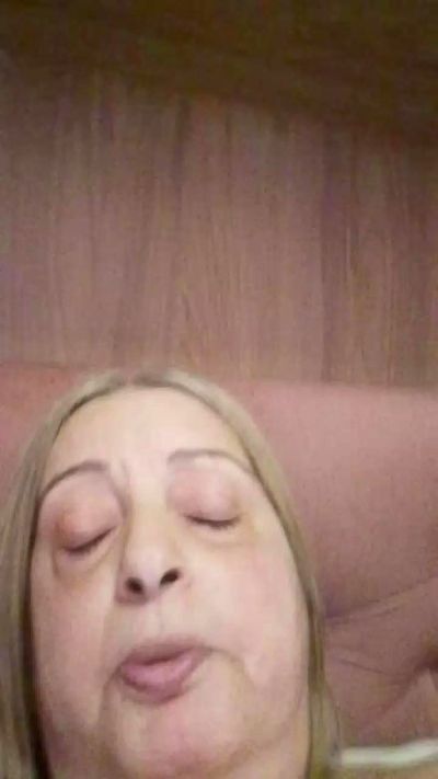 Franca live cam on Cam4