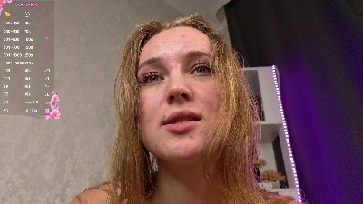 FrancesAlamo live cam on Cam4