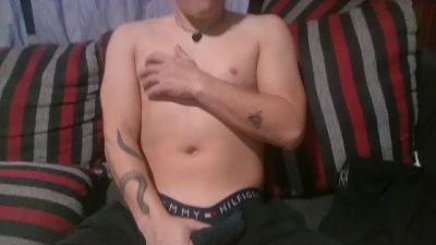Francoalone live cam on Cam4