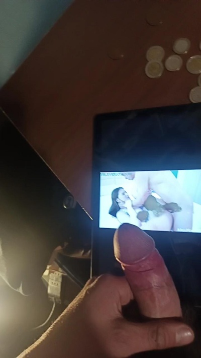 Frank6969 live cam on Cam4