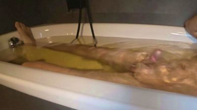 Franky84 live cam on Cam4