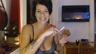 naked chat room Frau Nina