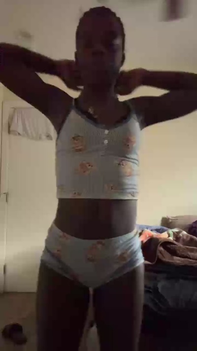 Freakyava69 live webcam show
