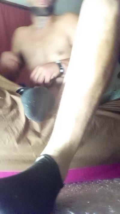 Freakyfeve live cam on Cam4