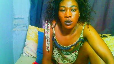 Freakynaughtxx live cam on Cam4