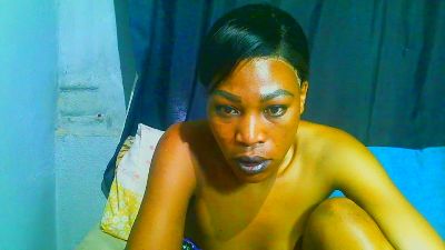 Freakynaughtxx live cam on Cam4