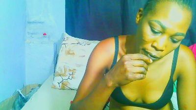 Freakynaughtxx live cam on Cam4