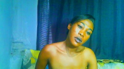 Freakynaughtxx live cam on Cam4