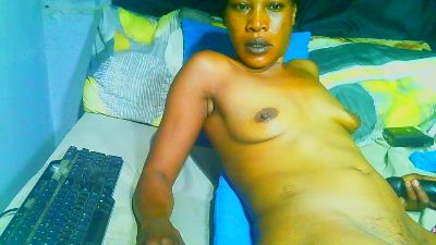 Freakynaughtxx live cam on Cam4