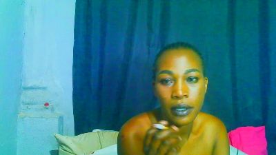 Freakynaughtxx live cam on Cam4