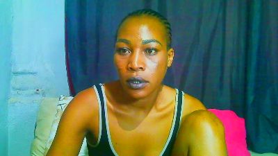 Freakynaughtxx live cam on Cam4