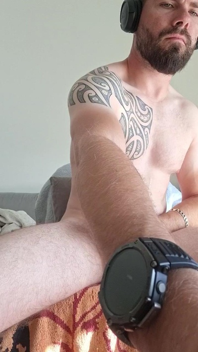 Fred5_6 live cam on Cam4