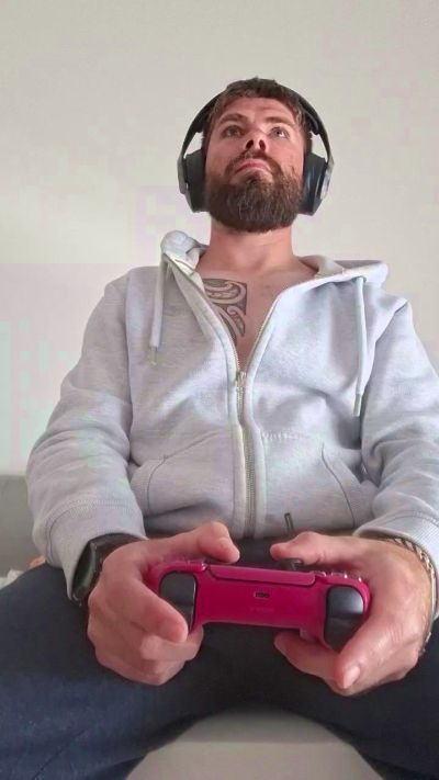 Fred5_6 live cam on Cam4