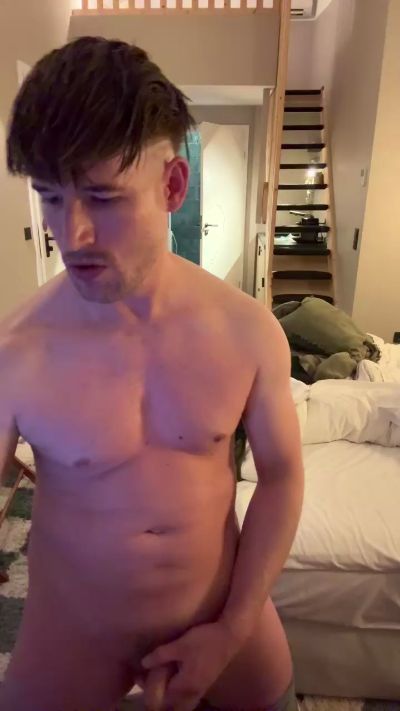 FreePublicShow live cam on Cam4