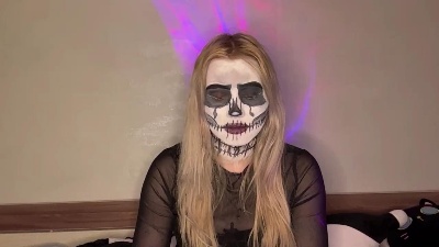FreedaMisnick live cam on Cam4