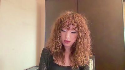 FreedaYegge live cam on Cam4