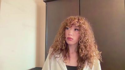 FreedaYegge live cam on Cam4