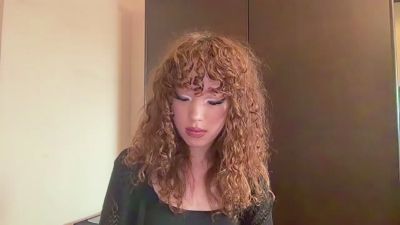 FreedaYegge live cam on Cam4