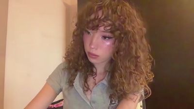 FreedaYegge live cam on Cam4