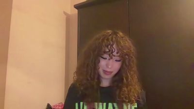 FreedaYegge live cam on Cam4