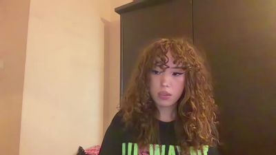 FreedaYegge live cam on Cam4
