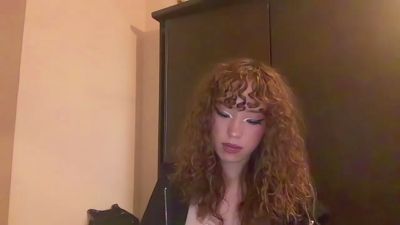 FreedaYegge live cam on Cam4