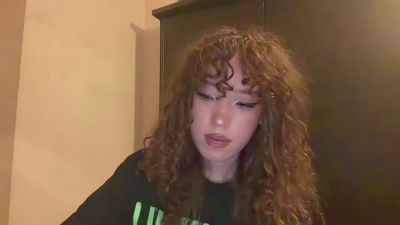 FreedaYegge live cam on Cam4