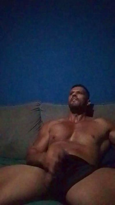 Freitassarado22 live cam on Cam4