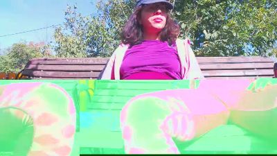 French_Claire25 live cam on Cam4