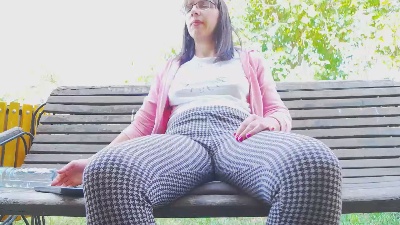 French_Claire25 live cam on Cam4