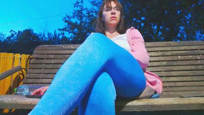 French_Claire25 live cam on Cam4