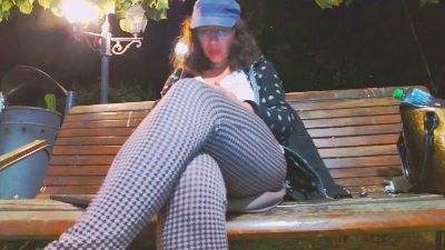 French_Claire25 live cam on Cam4