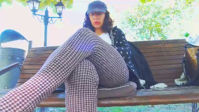 French_Claire25 live cam on Cam4