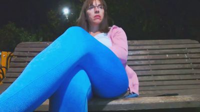 French_Claire25 live cam on Cam4
