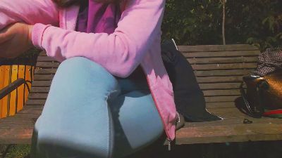French_Claire25 live cam on Cam4