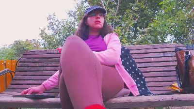 French_Claire25 live cam on Cam4