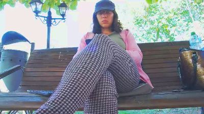 French_Claire25 live cam on Cam4