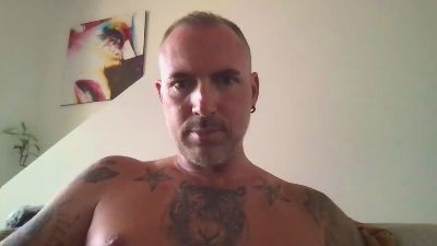 Frenchy4You live cam on Cam4